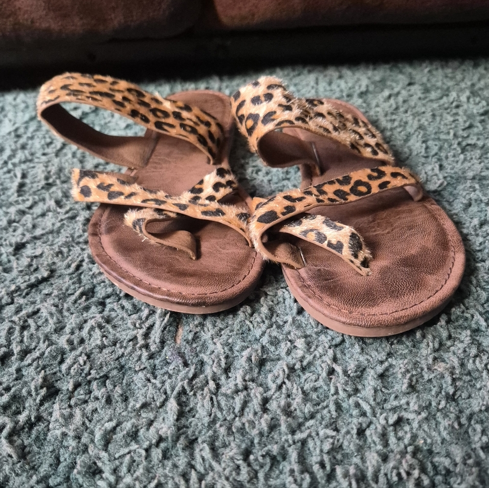 Seven7 Maldives Animal Print Sandals 8 - Picture 4 of 9